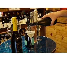 Cata de vinos espumosos y aperitivos