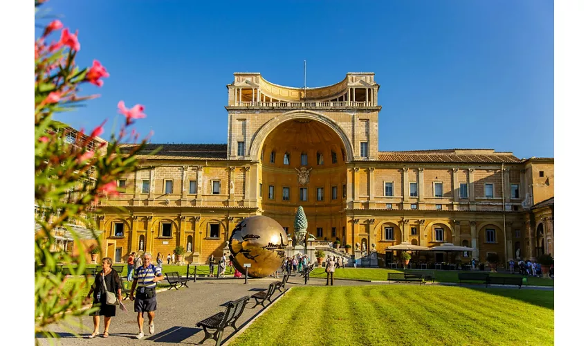Vatican Museums, Sistine Chapel & Rome Pantheon: Fast Track Ticket