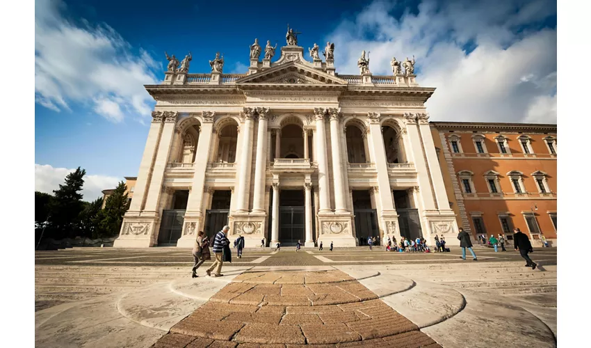 Basilica di San Giovanni in Laterano: Guided Tour + Cloister