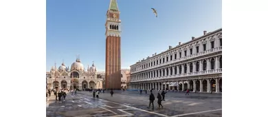 St. Mark's Basilica, Doge's Palace: Guided Tour + Gondola Ride on Grand Canal
