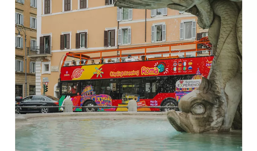 Roma: Autobús Hop-on Hop-off + Traslados desde Civitavecchia