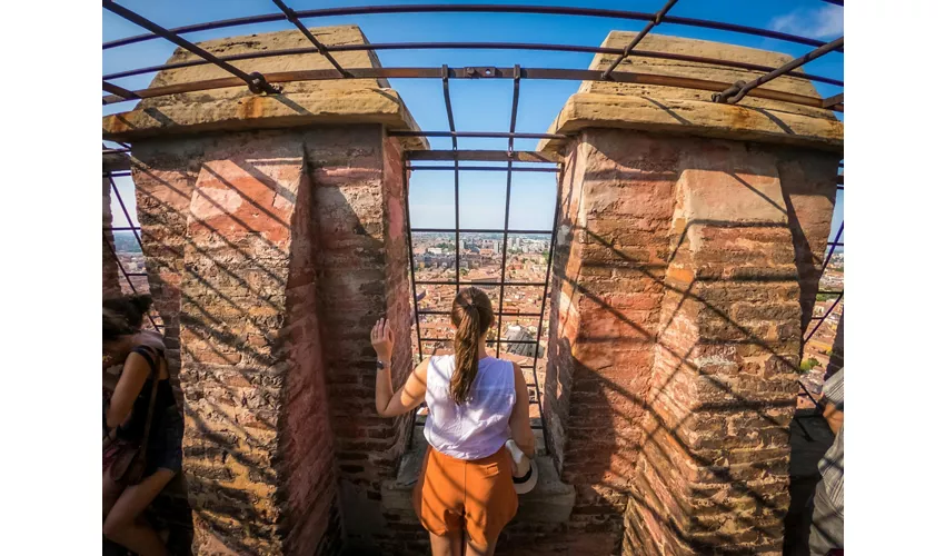 Torre Asinelli + Degustación