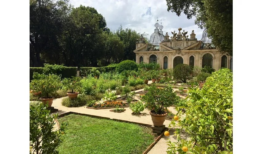 Giardini di Villa Borghese in Golf Cart