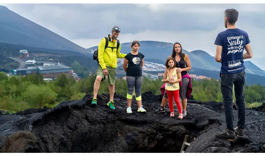 Mount Etna: Guided Day Trip from Catania