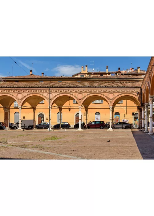 Strada Maggiore: la via dei palazzi