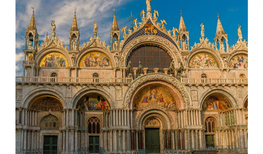 St. Mark’s Basilica: Guided Tour With Terrace Access