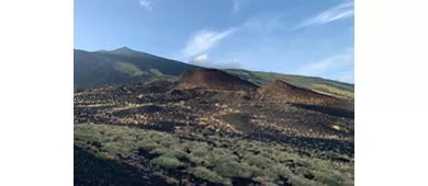 Monte Etna: Excursión en Jeep, Monte Sartorius + Cueva de los Ladrones