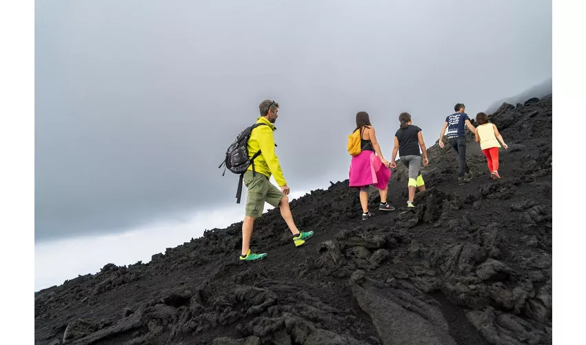 Monte Etna: Excursión guiada de un día desde Catania