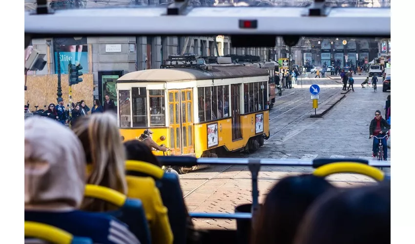 Tour aperto di Milano: Tour in autobus Hop-on Hop-off