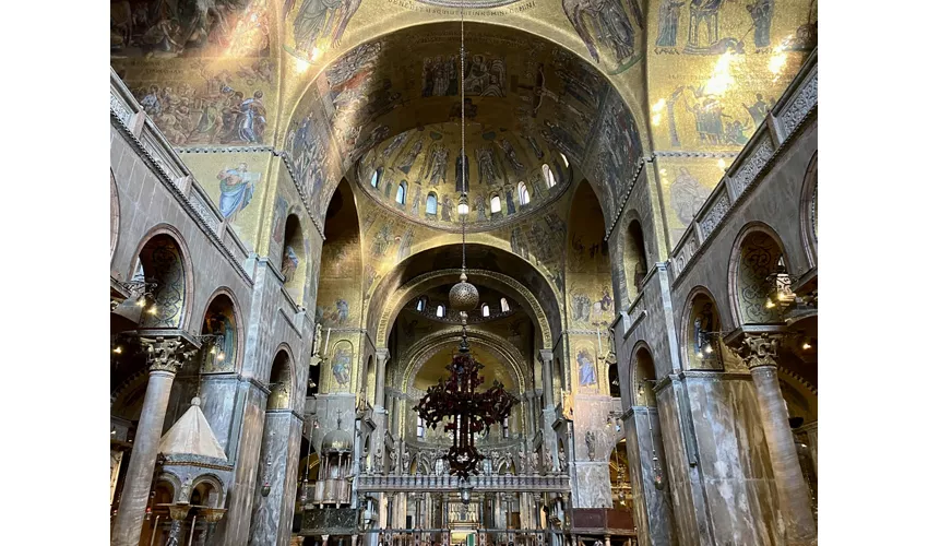 St. Mark’s Basilica: Skip The Line Entry Ticket with Terrace + Pala D’Oro Access