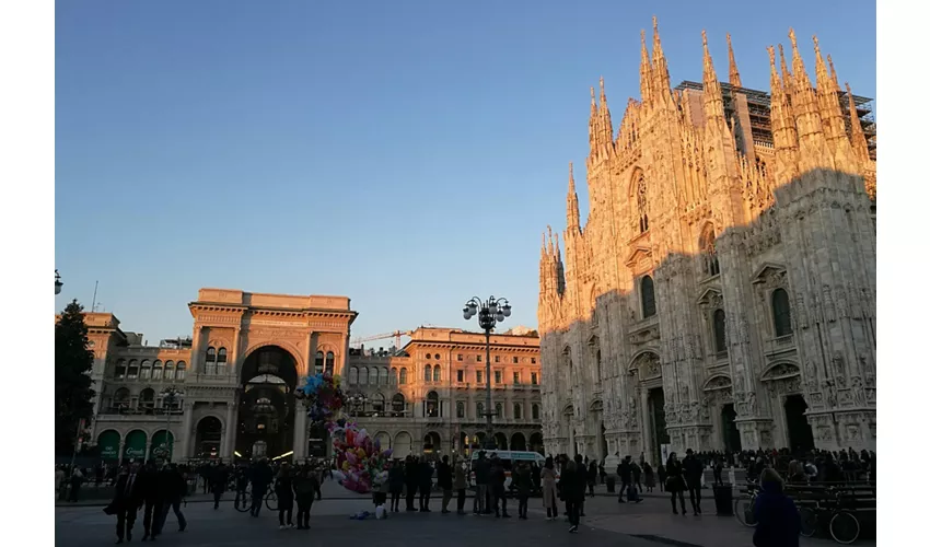 Duomo di Milano: Tour guidato della cattedrale e dei tetti