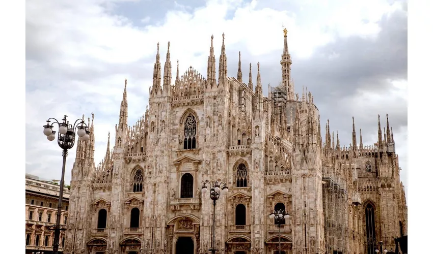 Duomo de Milán: Tour guiado + Acceso a las azoteas