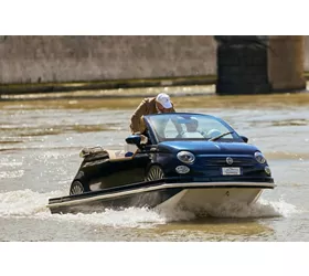 Urban River: 500 Boat Experience