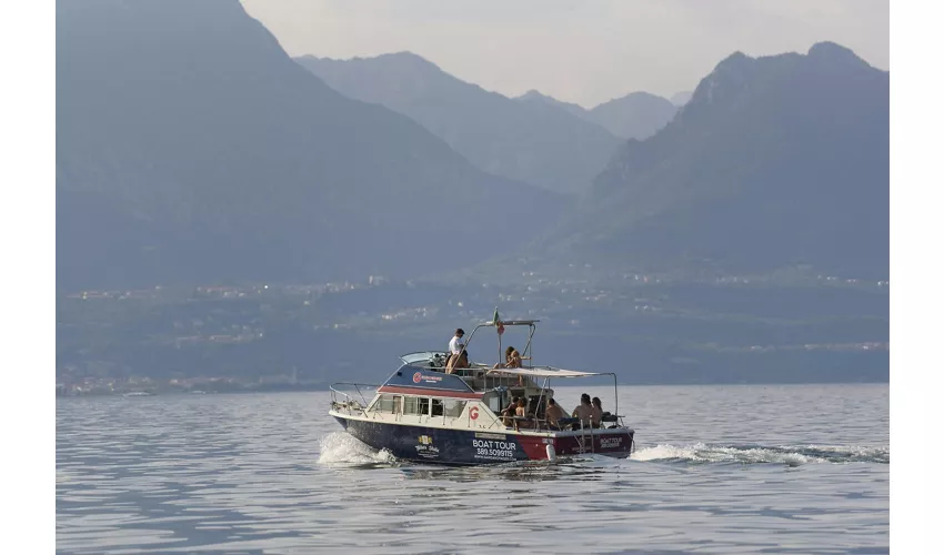 Lago di Garda: tour in barca di 4 ore con sosta a Sirmione