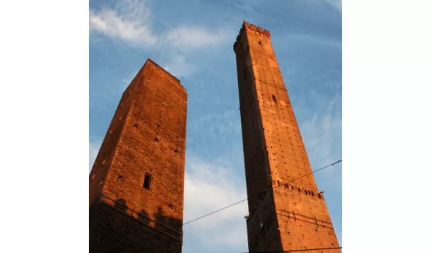 Torre Asinelli + Degustación