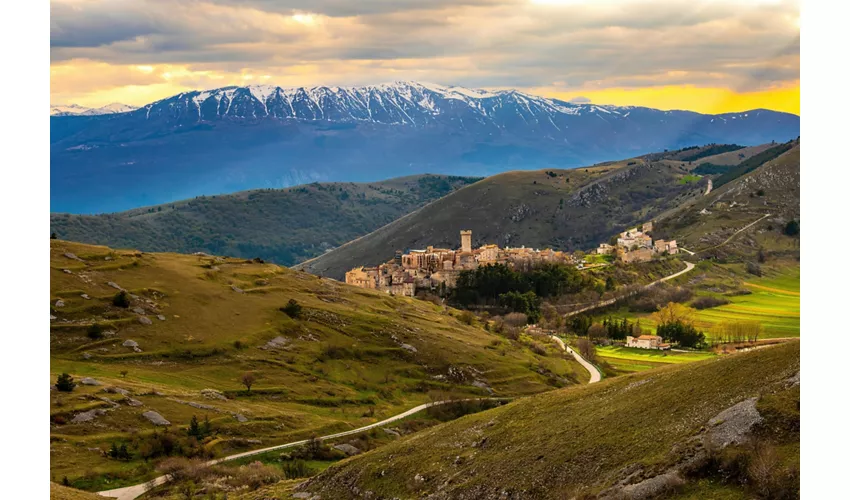 Abruzzo: tour guidato per piccoli gruppi da Roma + pranzo