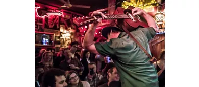 Milán: Visita guiada a un pub italiano