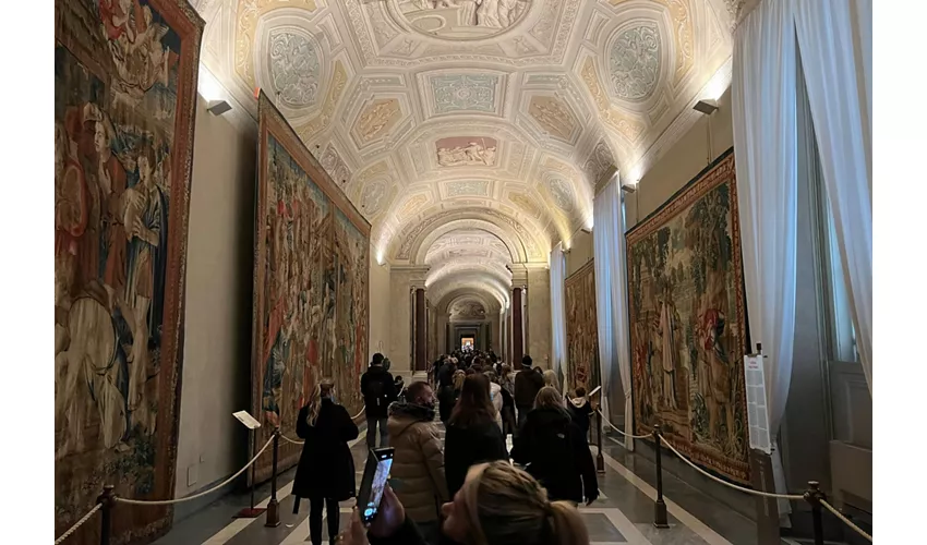 Musei Vaticani e Cappella Sistina: Biglietto Fast Track + Tour guidato