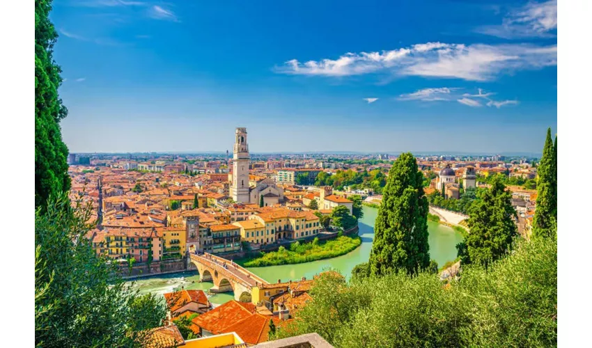 Verona, Sirmione & Gardasee: Geführte Tagestour ab Mailand + Bootstour