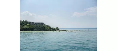 Lago de Garda: Excursión de 4 horas en barco con parada en Sirmione