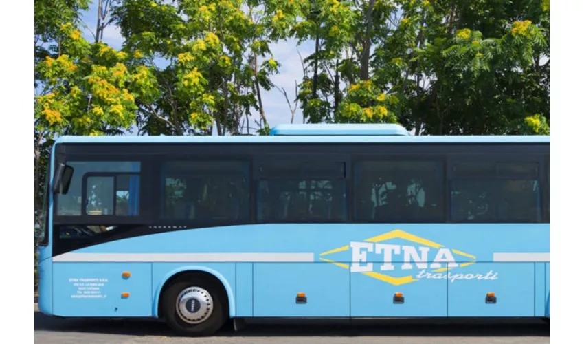 Giardini Naxos: Trasferimento in autobus di sola andata da Catania Fontanarossa a Giardini Naxos