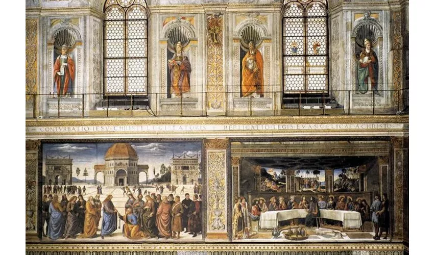 Vatican Museums: Fast Track Ticket + Sightseeing Bus Tour