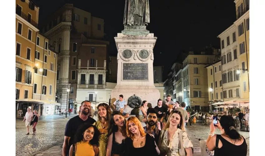 Rome: Ghost and Murder Small-Group Guided Tour