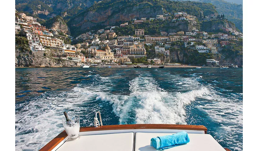 Costiera Amalfitana: Tour in barca per piccoli gruppi da Positano + spuntini e bevande