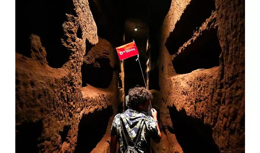 Cripta dei Cappuccini e Catacombe di Priscilla: tour guidato fuori orario