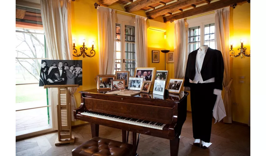 Casa Museo Luciano Pavarotti: Entrada