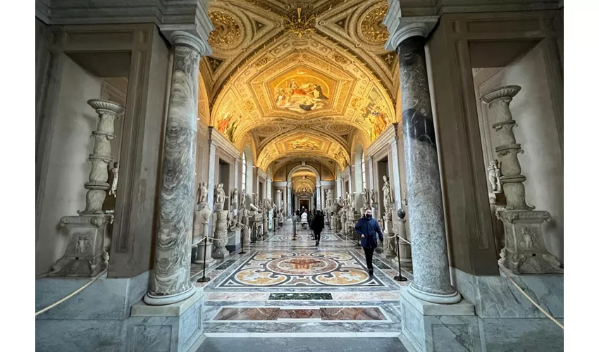 Musei Vaticani e Cappella Sistina: Biglietto Fast Track + Tour guidato