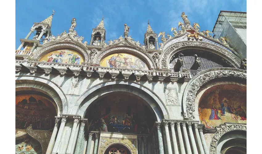 St. Mark's Basilica: Guided Tour + Terrace Access