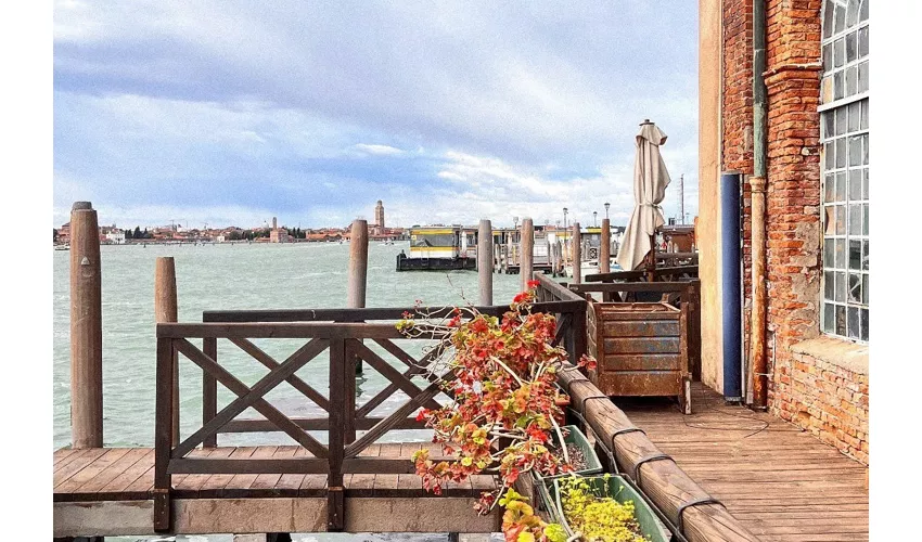 Murano: Dimostrazione di soffiatura artistica del vetro con regalo di vetro