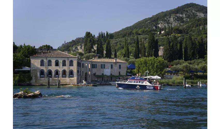 Lake Garda: 6-Hr Boat Tour with Stop in Sirmione