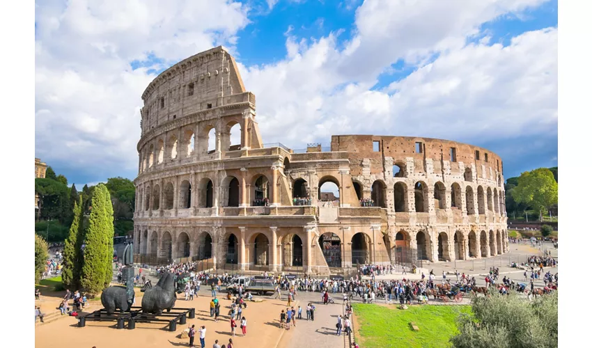 Colosseo, Foro Romano e Palatino: Ingresso riservato + Bus panoramico aperto