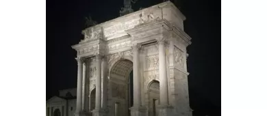 Milano: Tour notturno a piedi per piccoli gruppi