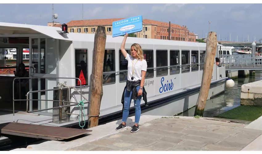 Murano and Burano: Morning Boat Tour