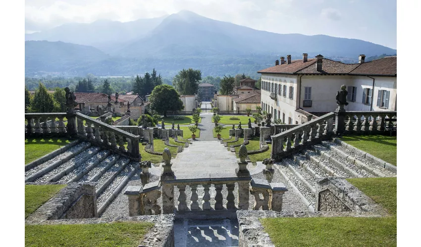 Villa Della Porta Bozzolo: Entrada