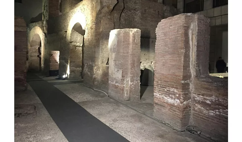 Rome: Piazza Navona Underground & Multimedia Experience