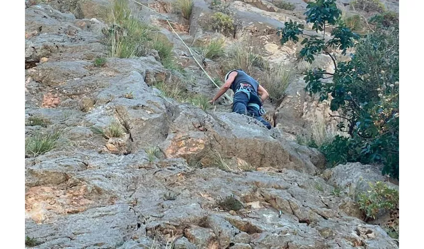 Mondello: Aventura de Escalada + Traslado de ida y vuelta
