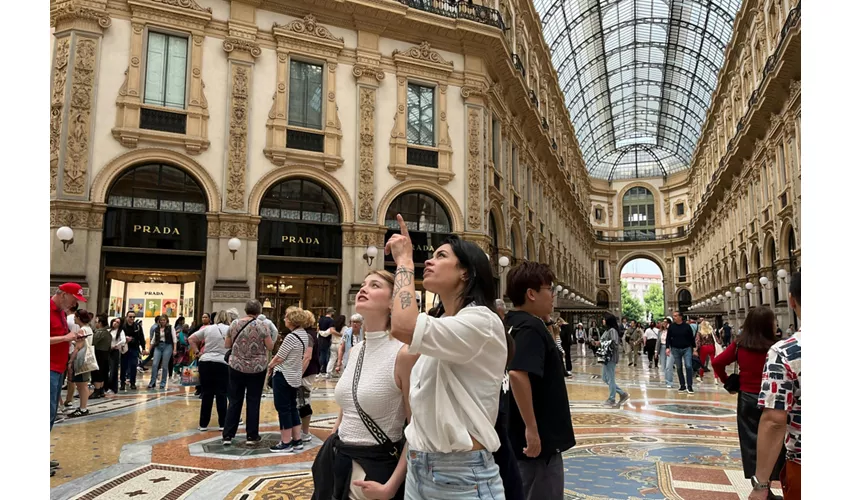 Duomo di Milano e Terrazze: Tour Guidato + Tour a Piedi di Vittorio Emanuele