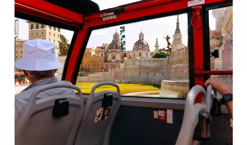 Vatikanische Museen & Sixtinische Kapelle: Fast Track Ticket + Hop-On Hop-Off Bus