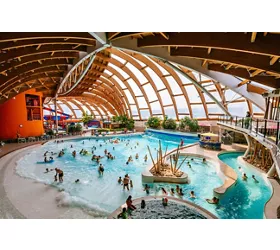 Acquaworld: Indoor and Outdoor Water Park