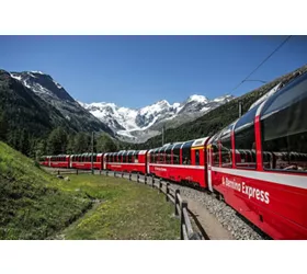 St. Moritz & Tirano: Bernina Express Panoramic Tour from Milan