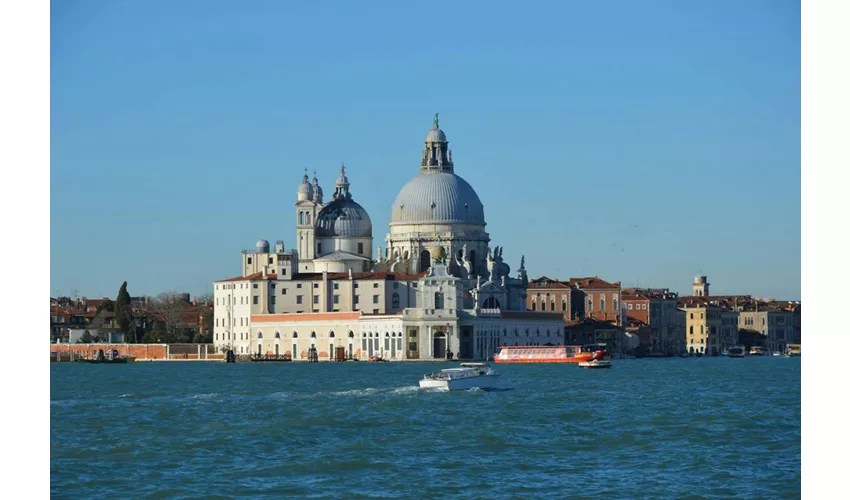 Boat Transfer: Punta Sabbioni to Venice San Marco