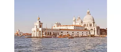 Venice Giudecca Canal: Guided Boat Tour