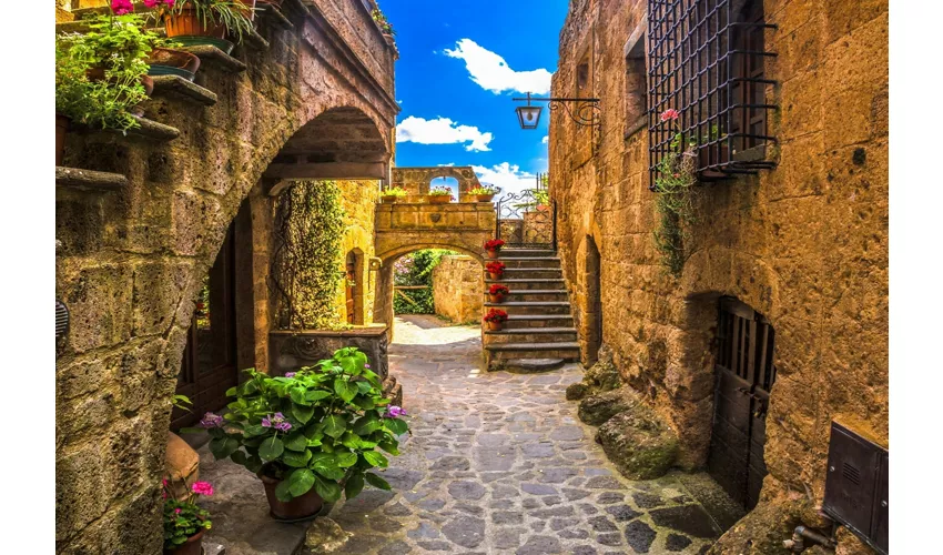 Civita di Bagnoregio, Montepulciano e Orvieto: Tour da Roma + Pranzo e Vino