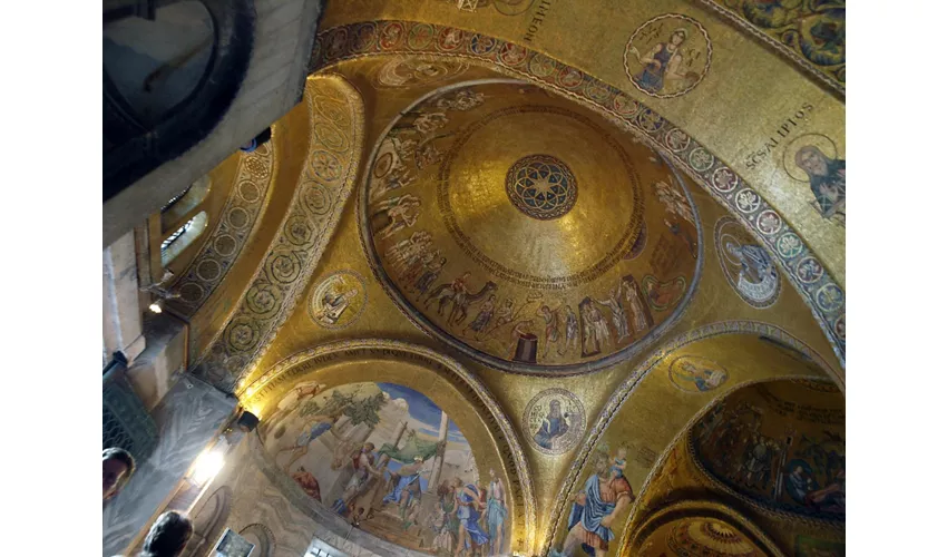 St. Mark’s Basilica: Guided Tour With Terrace access