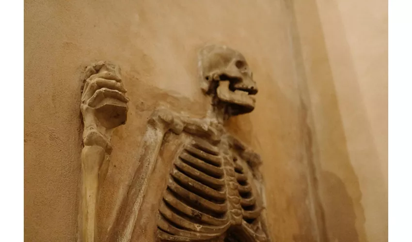 Rome: Guided Underground Tour with Catacombs & Bone Crypt Entry