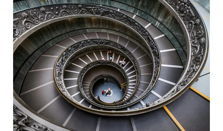 Vatican Museums & Colosseum: Multimedia Video